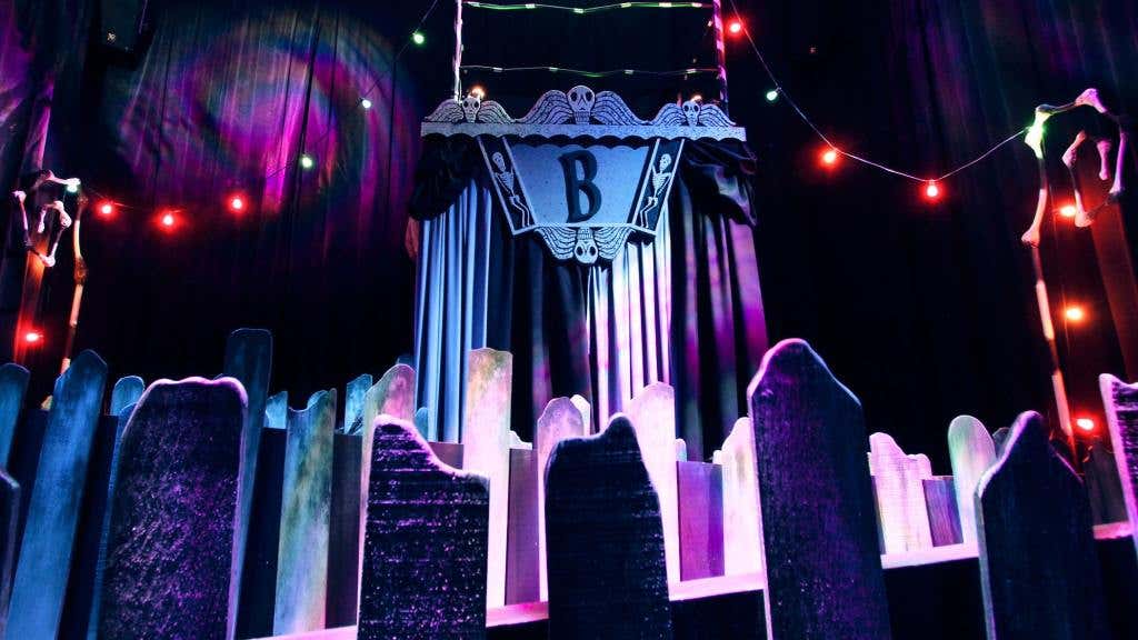 03_Beetlejuice-at-Universal-Orlando039s-Halloween-Horror-Nights-2021.jpg