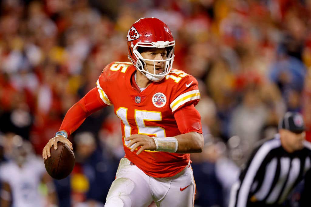 Top 10 NFL Quarterbacks Patrick Mahomes