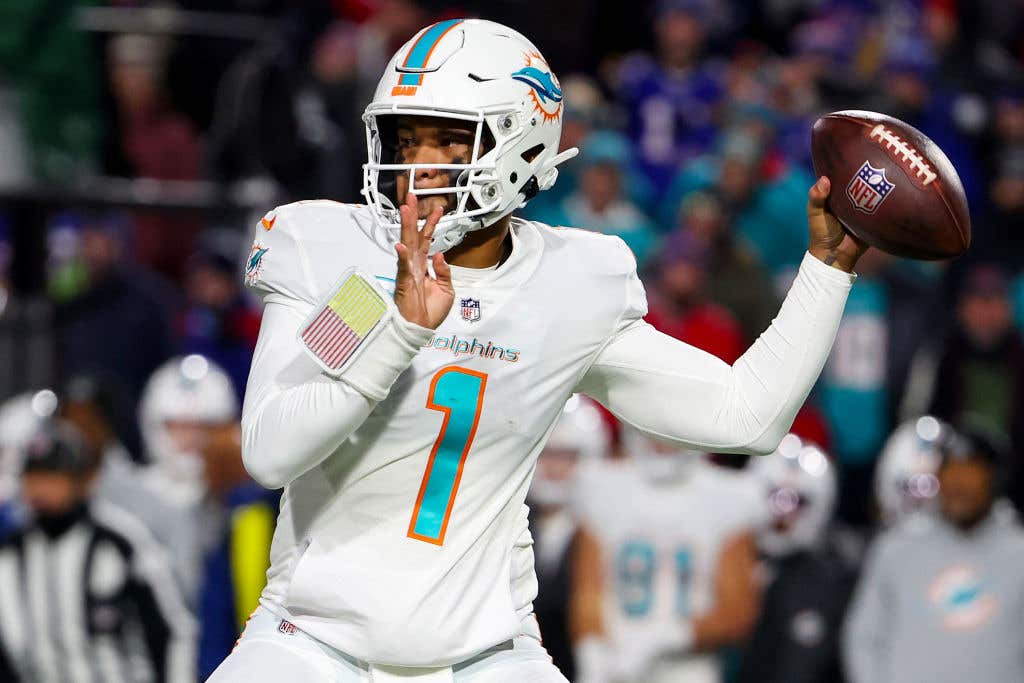 Tom Brady Visiting a Miami School dolphins