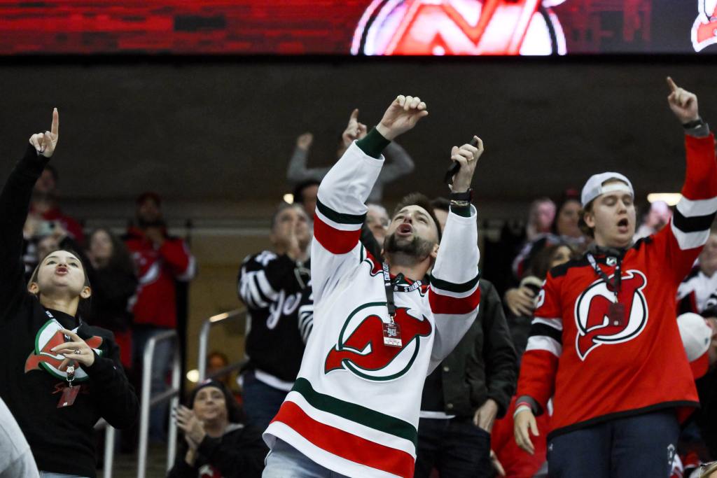 NHL: Florida Panthers at New Jersey Devils